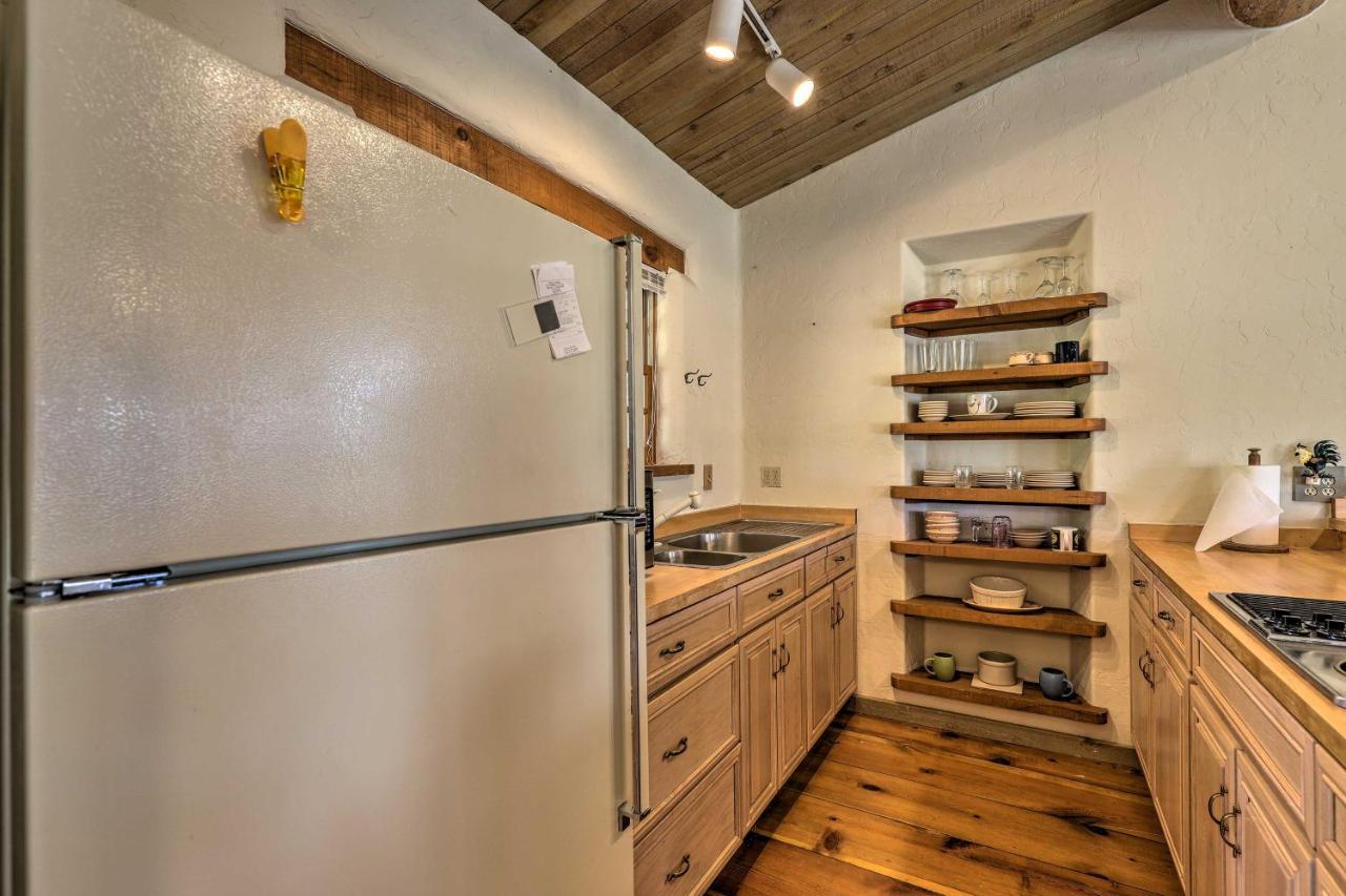 Bright Prescott Studio With Thumb Butte Views! Екстериор снимка